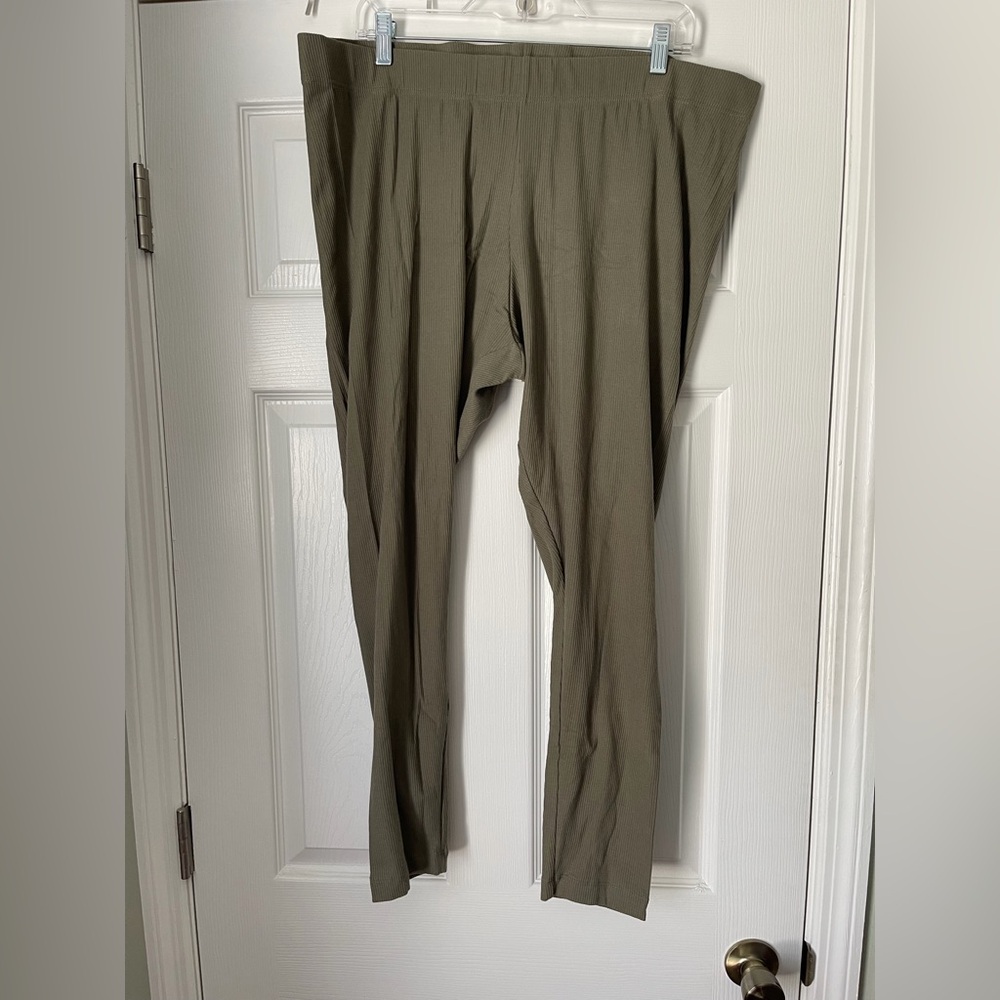 NWOT Leggings
